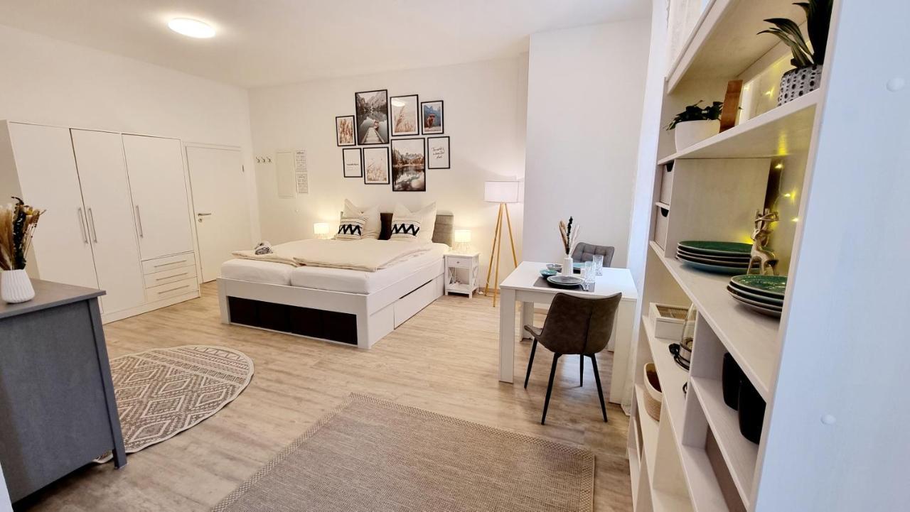 Stadtgarten-Studios - Im Zentrum Mit Parkplatz Weingarten  Zewnętrze zdjęcie